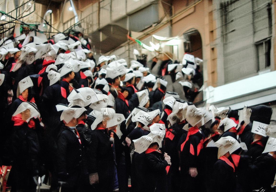 直播界现象级人物新晋主播西贝莜面村吃播引热议，能否成为下一个李佳琦？-米兰电竞